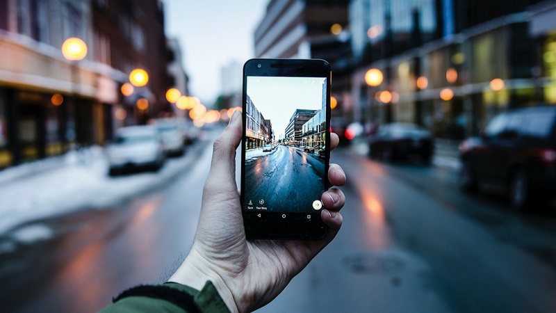 The benefits of taking professional photos with phone 5