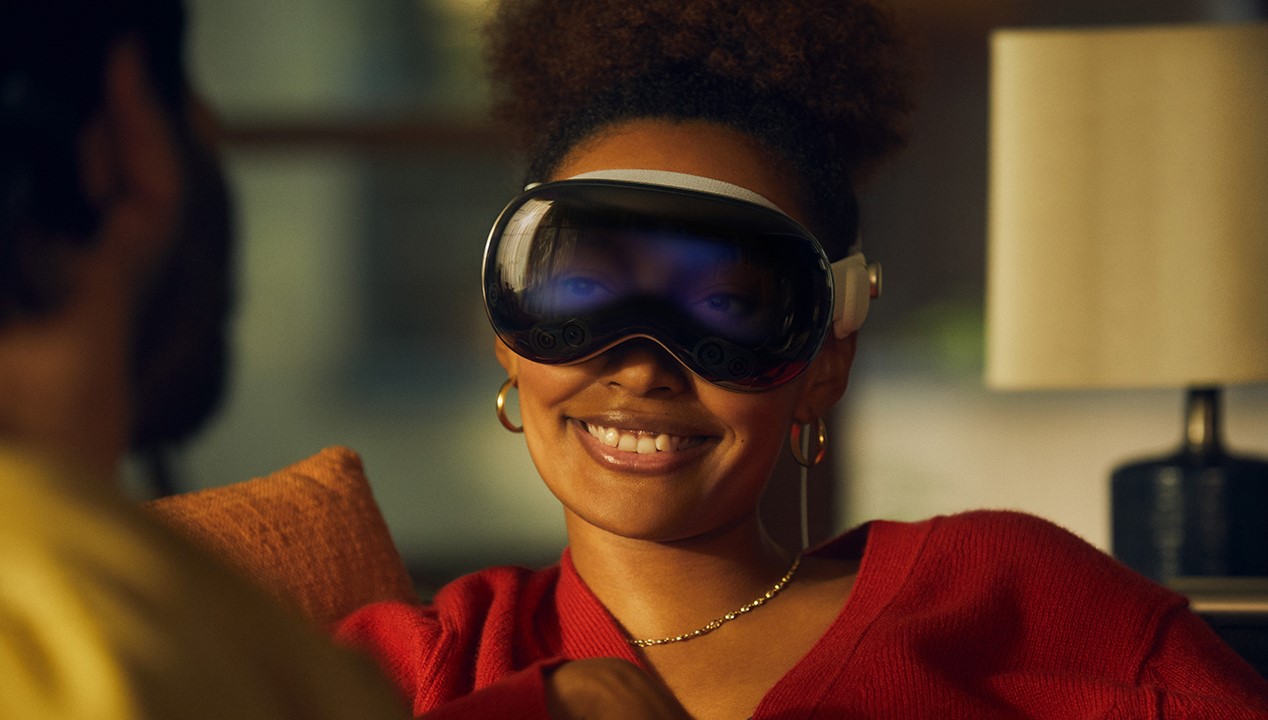 apple-vision-pro-user-wearing