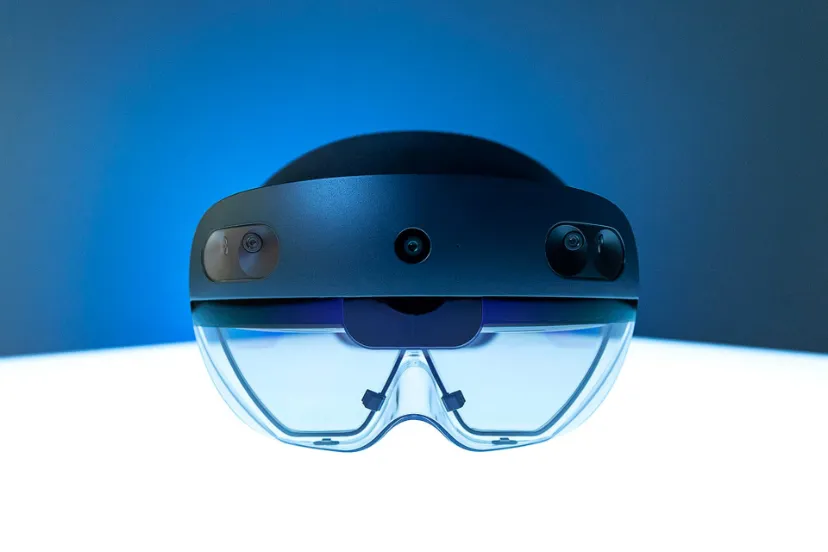 نگاهی به جدیدترین هدستهای VR و AR 7 microsoft hololens 2 front view 6488309c6451bca7af6d52a9